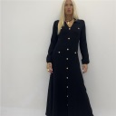 abito lungo con bottoni decorativi incanto